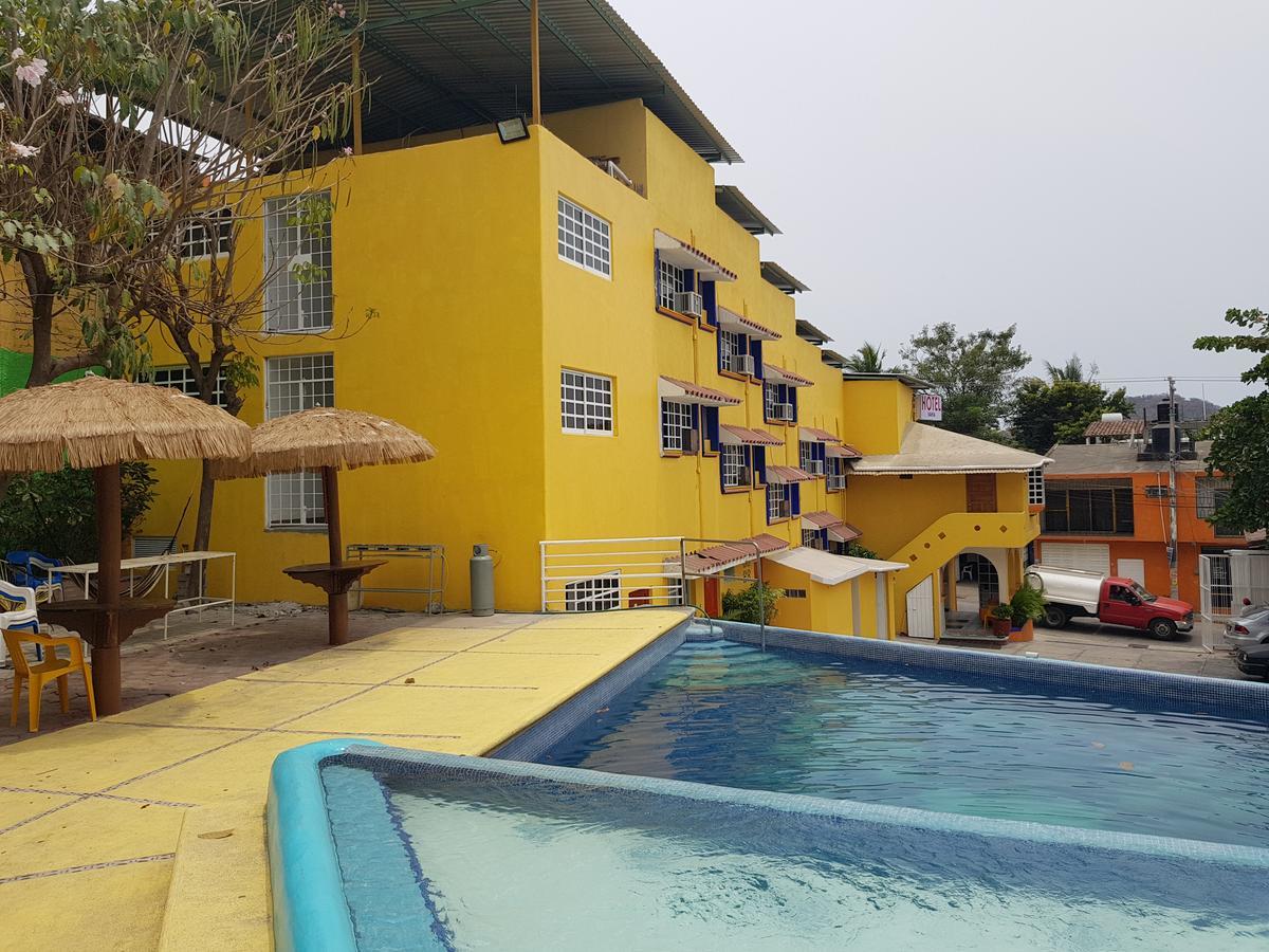 Hotel Bahia อิกซ์ทาปา ภายนอก รูปภาพ